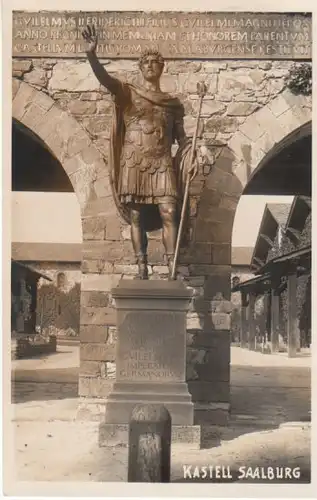 Kastell Saalburg Römer-Statue ngl B7127