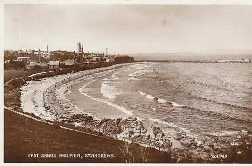 East Sands and Pier, St.Andrews gl1938 B9425