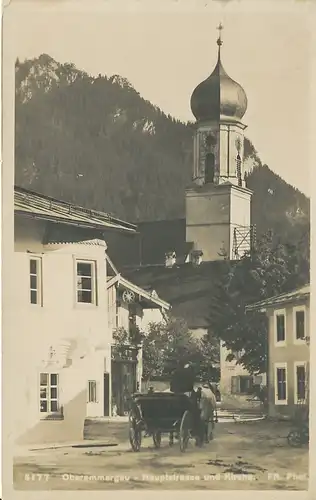 Oberammergau Hauptstraße und Kirche ngl 125.743