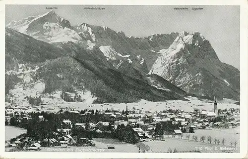 Garmisch mit Zugspitzmassiv gl1938 128.001