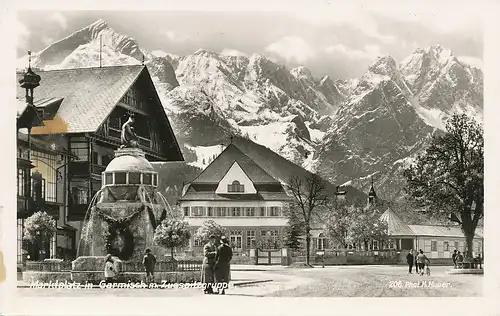 Garmisch Marktplatz gl1940 128.014