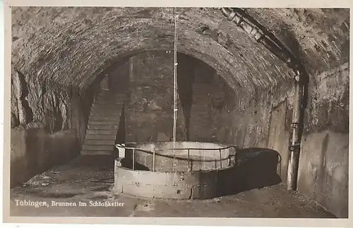 Tübingen Brunnen im Schloßkeller gl1975 C1398