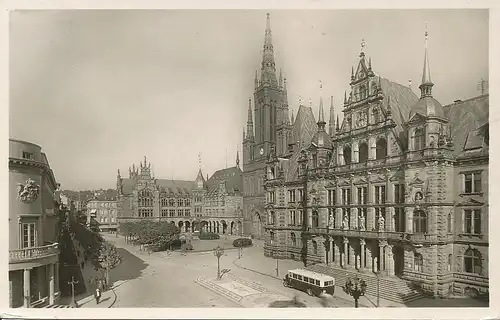 Wiesbaden Rathaus und Marktkirche gl1936 130.067