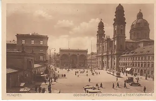 München Odeonsplatz mit Theatinerkirche gl1927 C2394