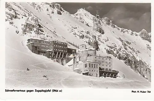 Schneefernerhaus gegen Zugspitze ngl B9931