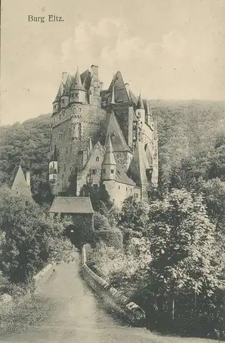 Burg Eltz bei Münstermaifeld ngl 136.080