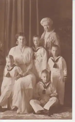 Kaiserin Auguste Viktoria nebst Familie ngl 203.172