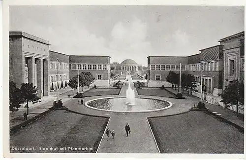 Düsseldorf Ehrenhof mit Planetarium ngl C2285