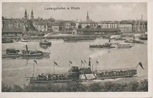 Ludwigshafen Schiffe und Uferansicht ngl 134.307