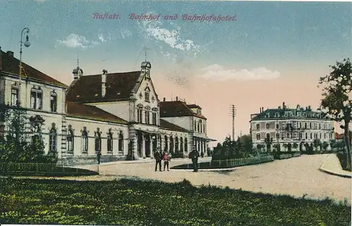 Rastatt Bahnhof und Bahnhofshotel feldpgl1916 133.697