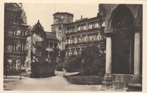 Heidelberg Der Schlosshof feldpgl1941 214.117