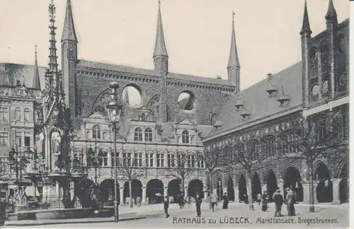 Lübeck - Rathaus, Marktfassade und Siegesbrunnen ngl 215.221