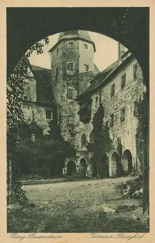 Burg Lauenstein Innerer Burghof ngl 135.931