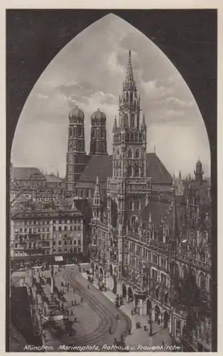 München Marienplatz Rathaus Frauenkirche ngl 212.292