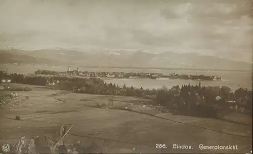 Lindau i.B. Gesamtansicht und Alpenpanorama ngl 134.897