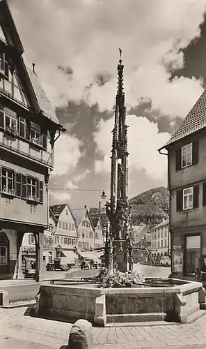 Urach Marktbrunnen am Rathaus gl~1960? C4197