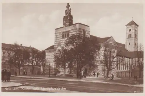 Neu-Ulm Katholische Stadtpfarrkirche ngl 207.408