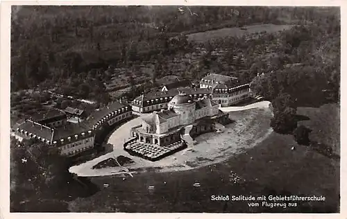 Stuttgart Schloss Solitude mit Schule vom Flugzeug aus ngl 141.152