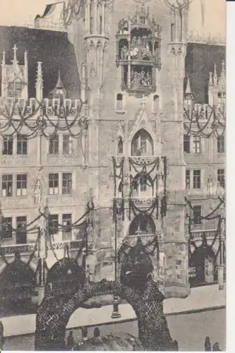 München Das Rathaus mit dem neuen Glockenspiel gl1908 212.284