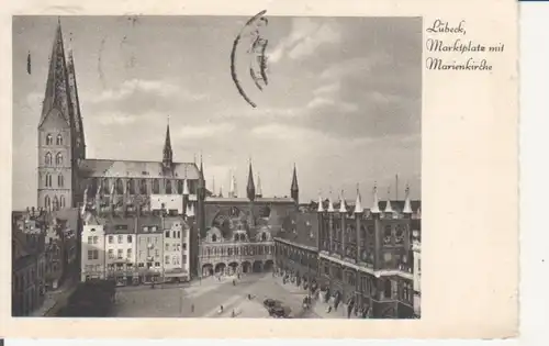 Lübeck Marktplatz mit Marienkirche gl1943 212.344