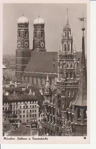 München Rathaus und Frauenkirche gl1940 212.311