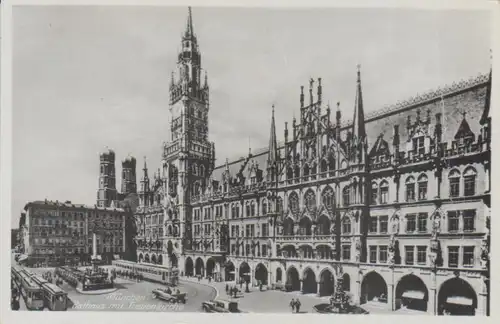 München - Rathaus mit Frauenkirche feldpgl? 216.545