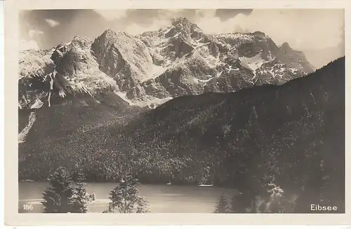 Der Eibsee bei Garmisch-Partenkirchen ngl C8425