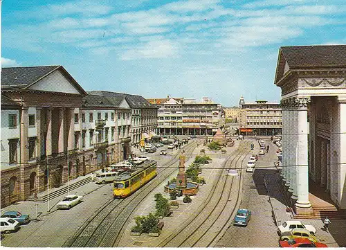 Karlsruhe Marktplatz gl1970 C6702