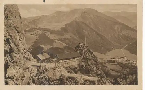 Berghütte: Wendelsteinhaus mit Blick auf Bayrischzell gl1921 104.745