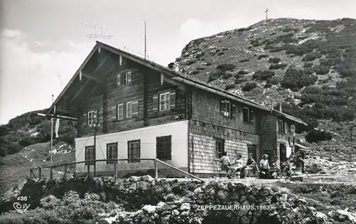 Berghütte: Zeppezauerhaus ngl 104.775