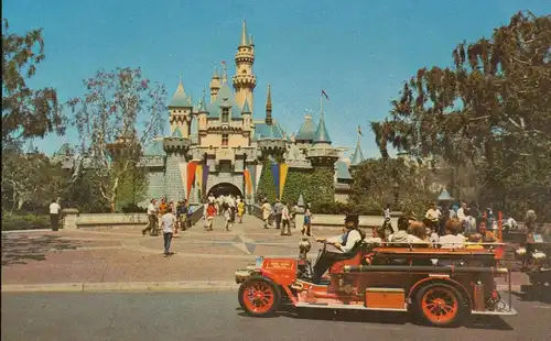 Disneyland Anaheim California: Sleeping Beauty Castle ngl 136.766