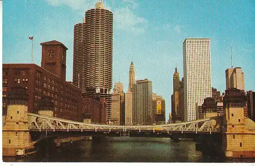 USA Chicago Skyline and the Chicago River ngl C7542