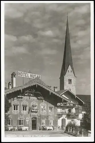 Garmisch Alte Kirche und Hotel Husar glca.1960 137.214