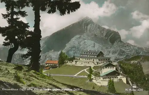 Berghütte: Kreuzeckhaus und Kreuzeckbahn gegen Alpspitze gl1961 104.371
