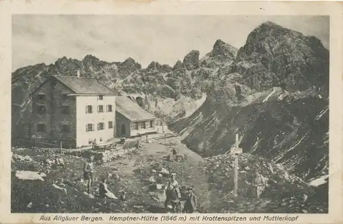 Berghütte: Kemptner-Hütte mit Krottenspitzen und Muttlerkopf glca.1920 104.415