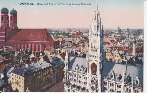München - Blick auf Frauenkirche und Neues Rathaus gl1924 216.198