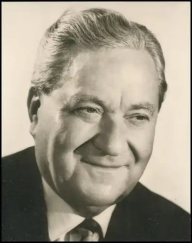 Porträt Prof. Dr. Carlo Schmid MdB ngl 138.615