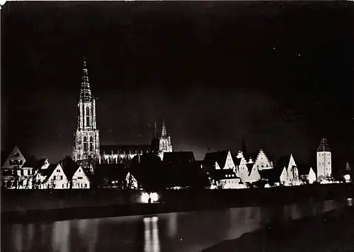 Ulm a.D. Münster mit Stadtmauer ngl 142.824