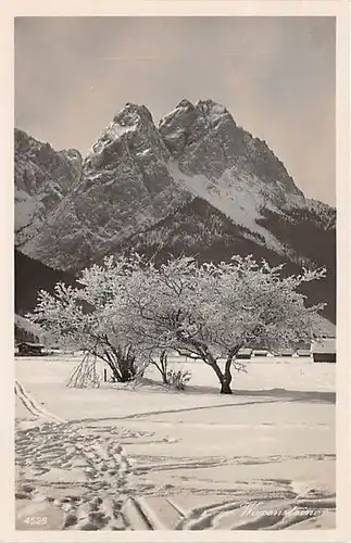 Garmisch-Partenkirchen Kleiner und Großer Waxenstein Rauhreif gl1933 144.622