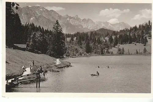 Grubsee mit Wetterstein bei Krün ngl C8876