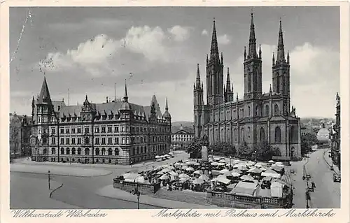 Wiesbaden Marktplatz mit Rathaus und Marktkirche gl1938 143.795