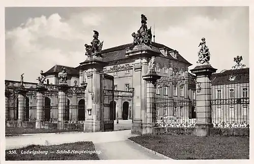 Ludwigsburg Schloss Haupteingang gl1931 141.583