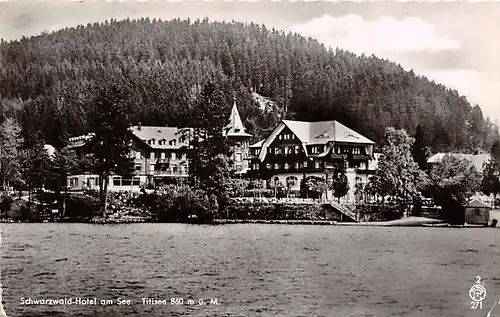 Titisee Uferansicht Schwarzwald-Hotel am See gl1956 142.596