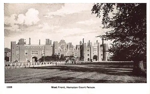 England: London Hampton Court Palace West front ngl 147.533