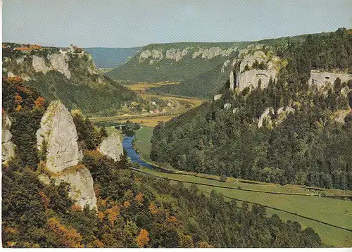 Donautal, Blick vom Eichfelsen auf Schloß Werenwag ngl C9344