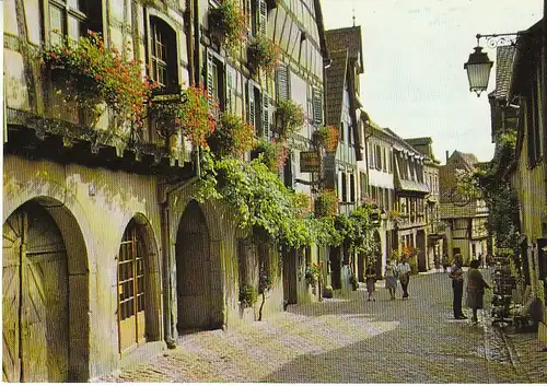 Riquewihr (Haut Rhin) Rue du Général de Gaulle ngl C9444