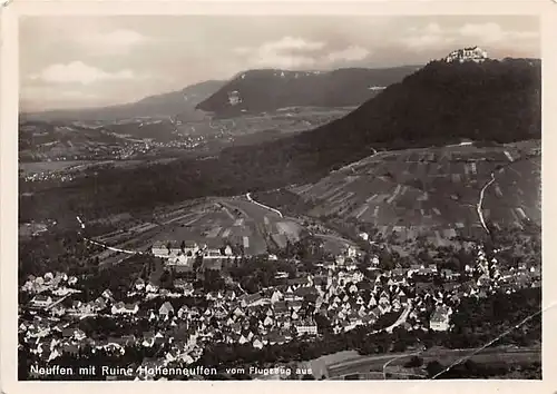 Neuffen mit Ruine Hohenneuffen vom Flugzeug aus gl1934 142.312