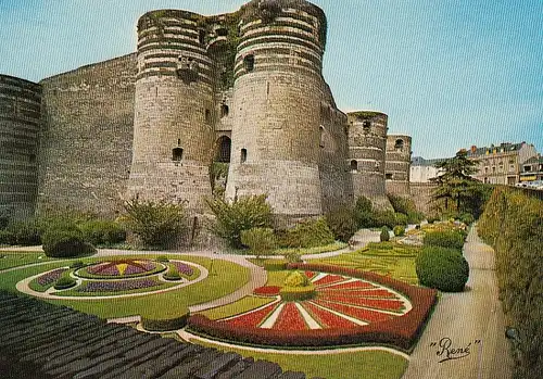 Angers (M & L) Le Château et ses douves fleuries ngl D1619