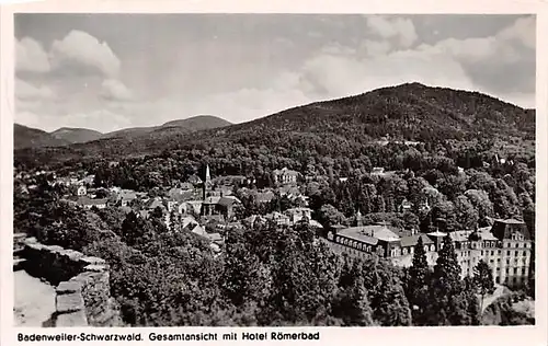 Badenweiler Panorama mit Hotel Römerbad gl1951 144.361