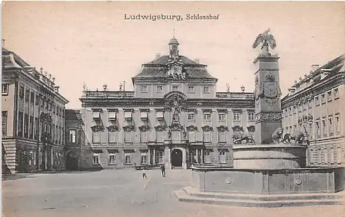 Ludwigsburg Schlosshof ngl 143.083